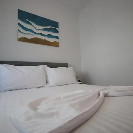 Apartment Ionianblue I