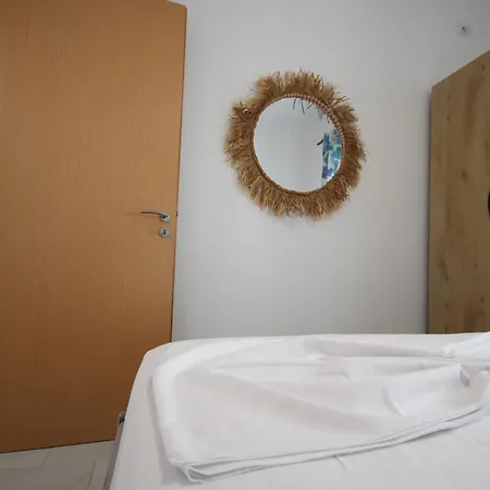 Ionianblue I * Himare